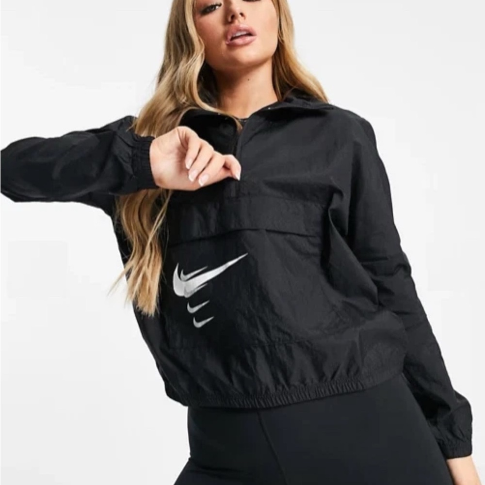 Nike Size Med Women's NSW SWOOSH Run Half-Zip‎ Woven Jacket Kangaroo Pouch